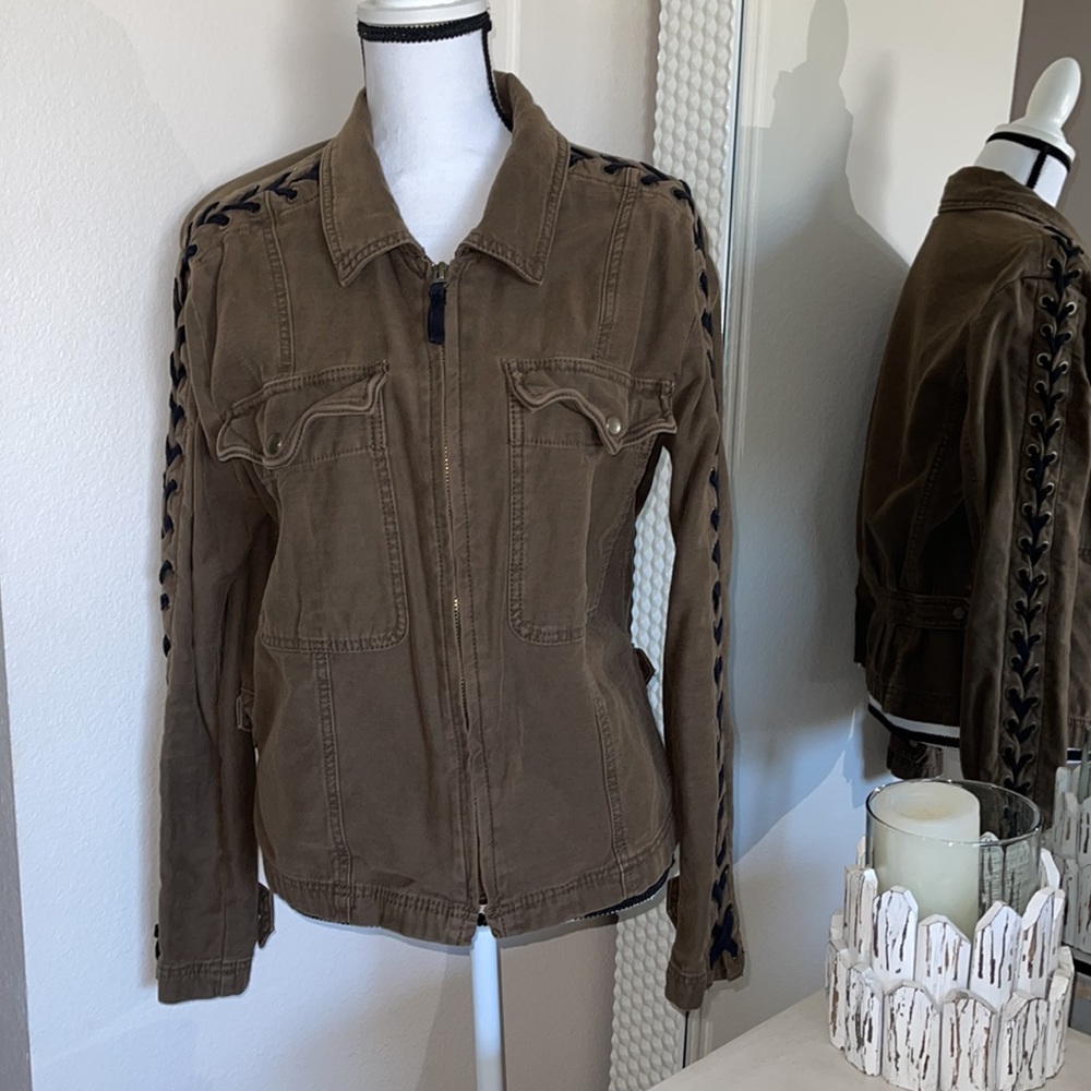 Free People - Picture 5 of 14